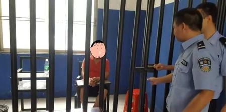 南头小贩追打城管队员,结果追进了拘留所