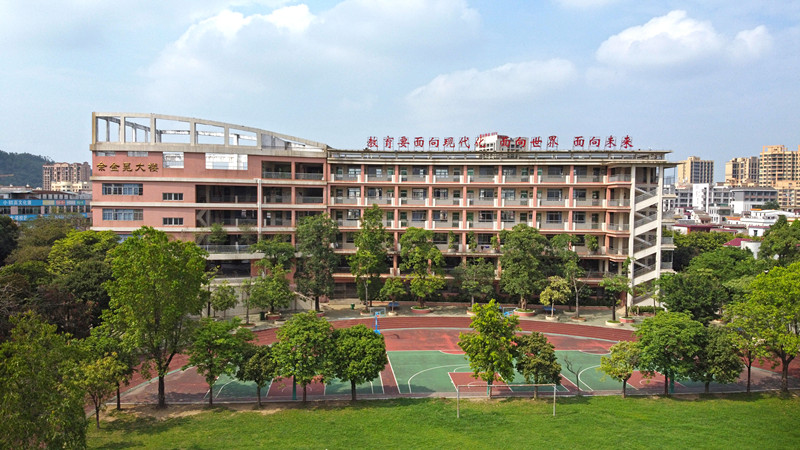 百年老校卓山中学由市侨中托管_头版_中山手机台