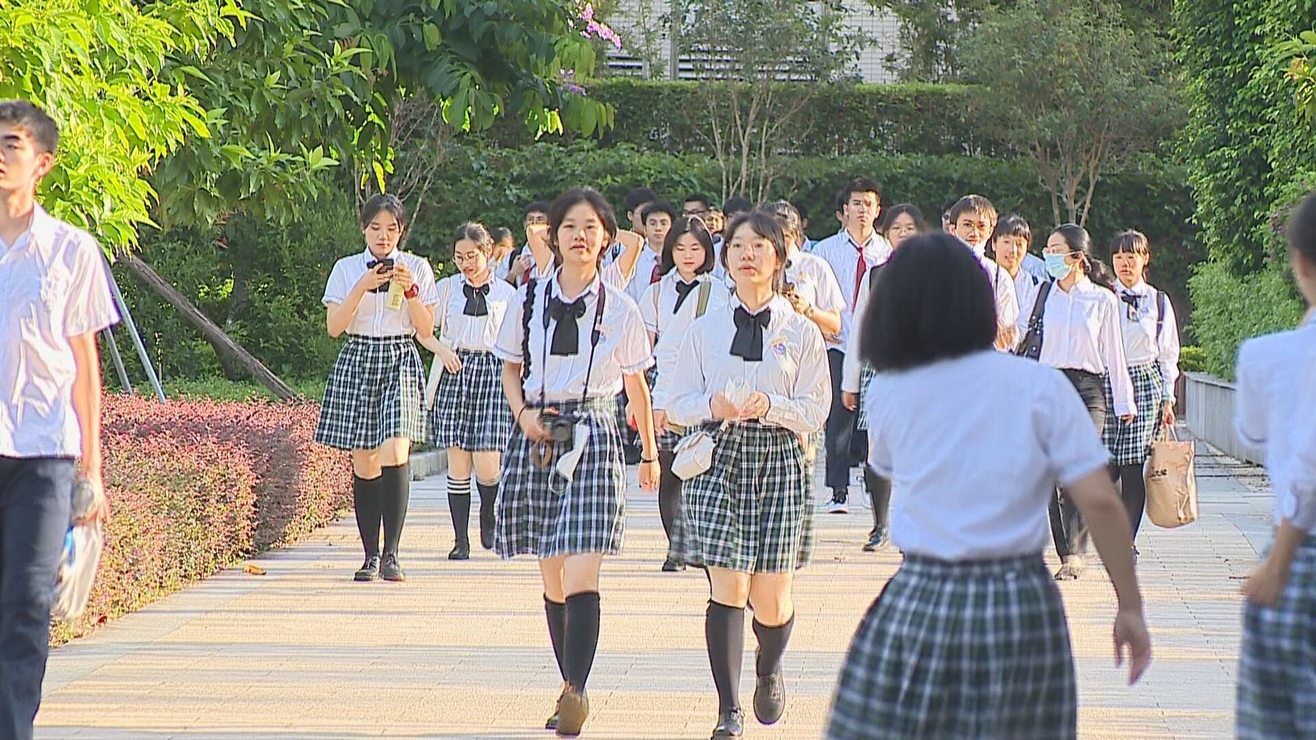 青春筑梦未来可期 市一中举行2021届毕业典礼