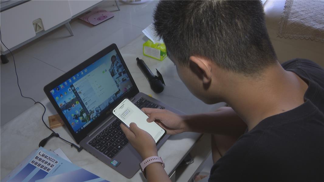 新鲜热辣高考成绩公布学生查分名场面再度来袭