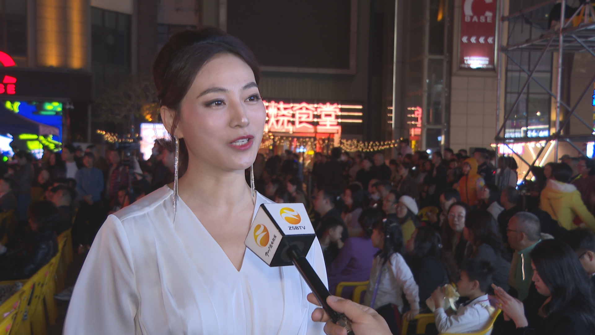 江门广播电视台活动文艺部主任孟凡瑜:"现在旅游行业是非常兴起的